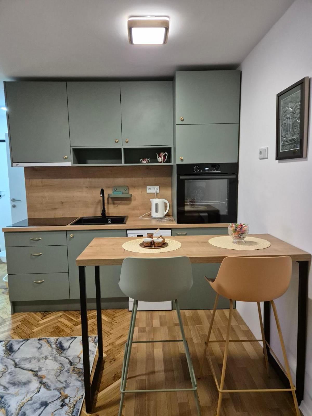 Sajra Apartment Сараево Екстериор снимка